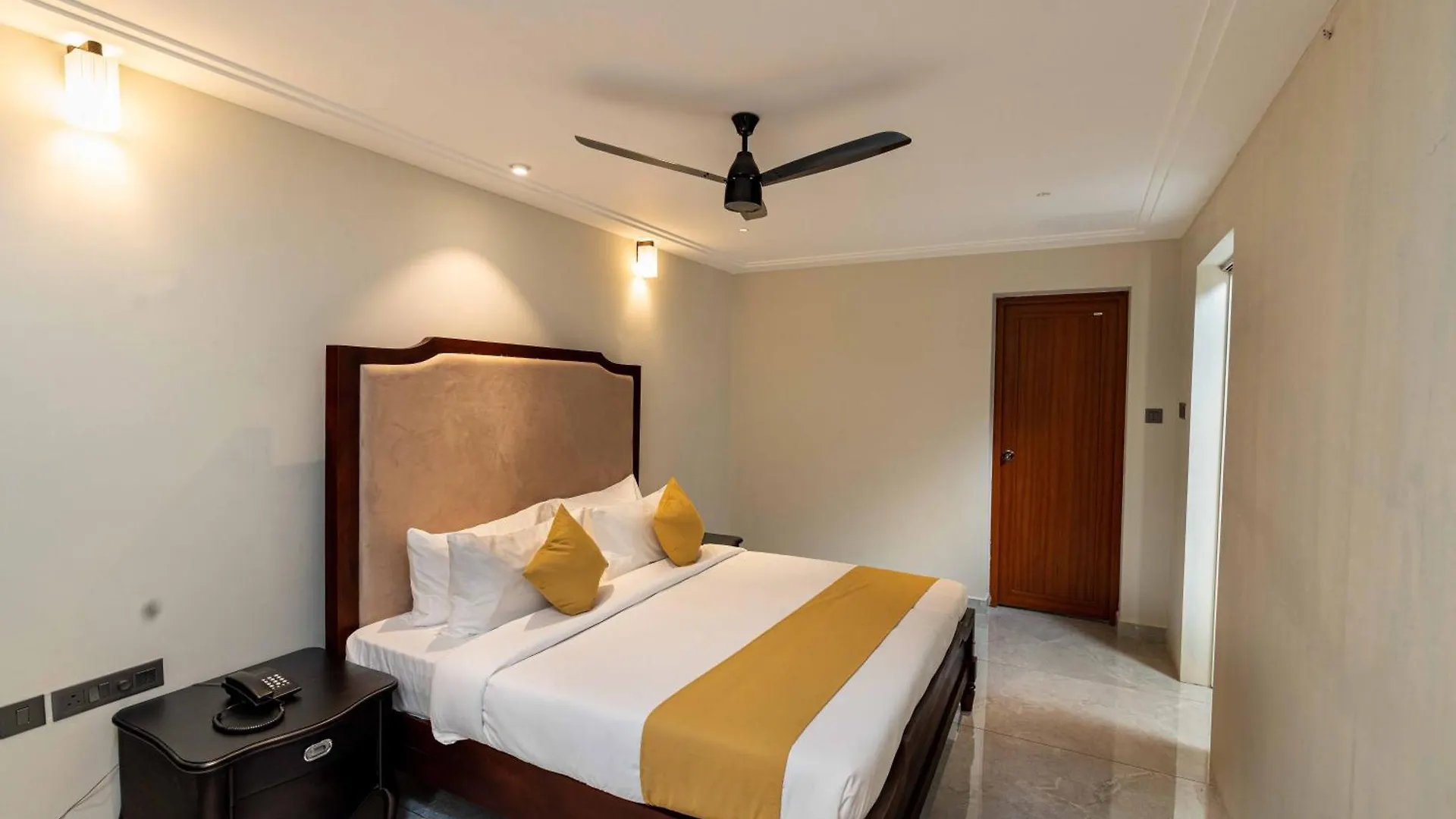 Court 11 By Dimora Hotel Kochi