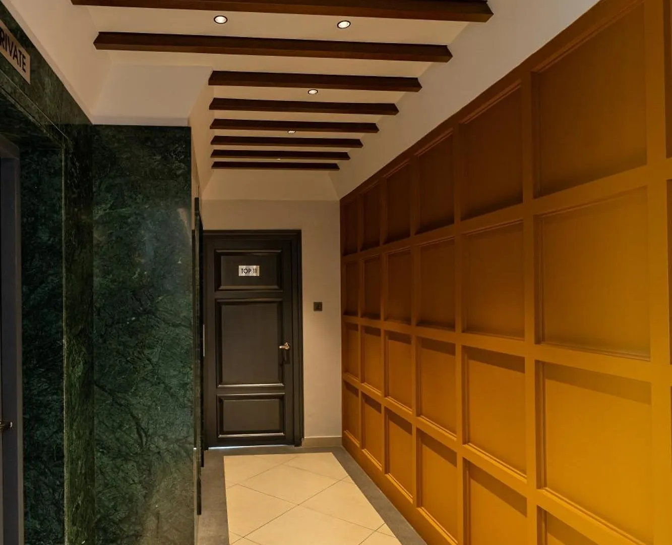 Court 11 By Dimora Hotel Kochi